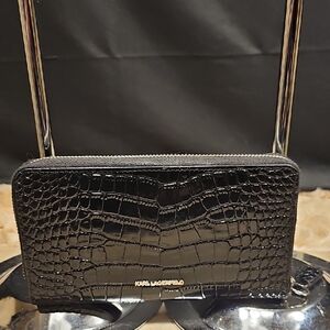 Karl Lagerfeld Bl Yack Patent Croc Zip Wallet